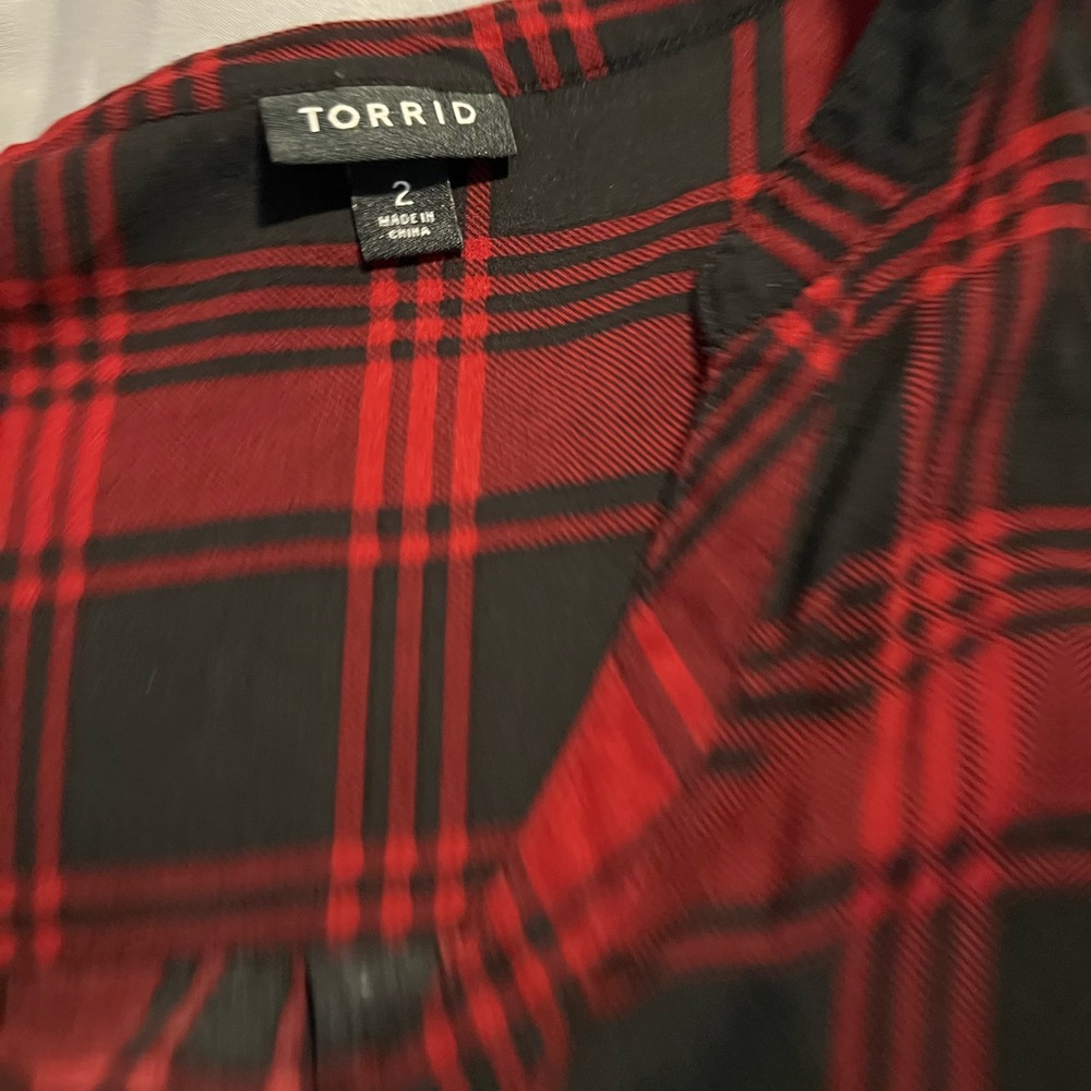 Torrid Top - Picture 2 of 2